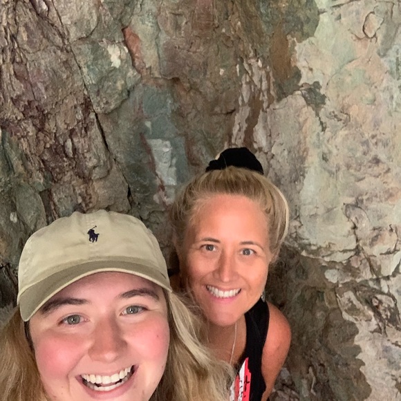 Meet your Posher, Holly - Picture 10 of 16